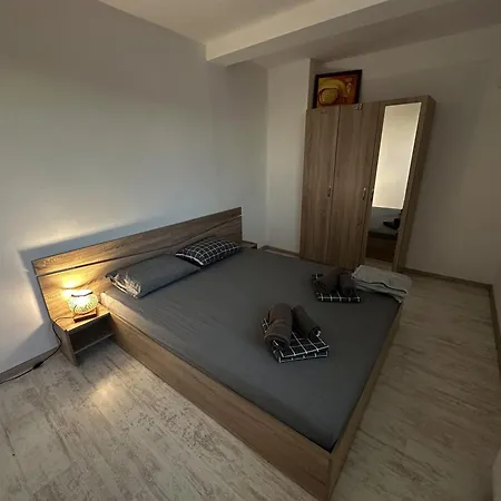 Joy Apartment Warna